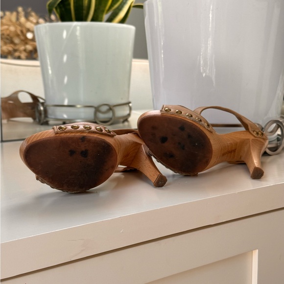 Manolo Blahnik - Vintage Wood Shoes - Picture 8 of 8